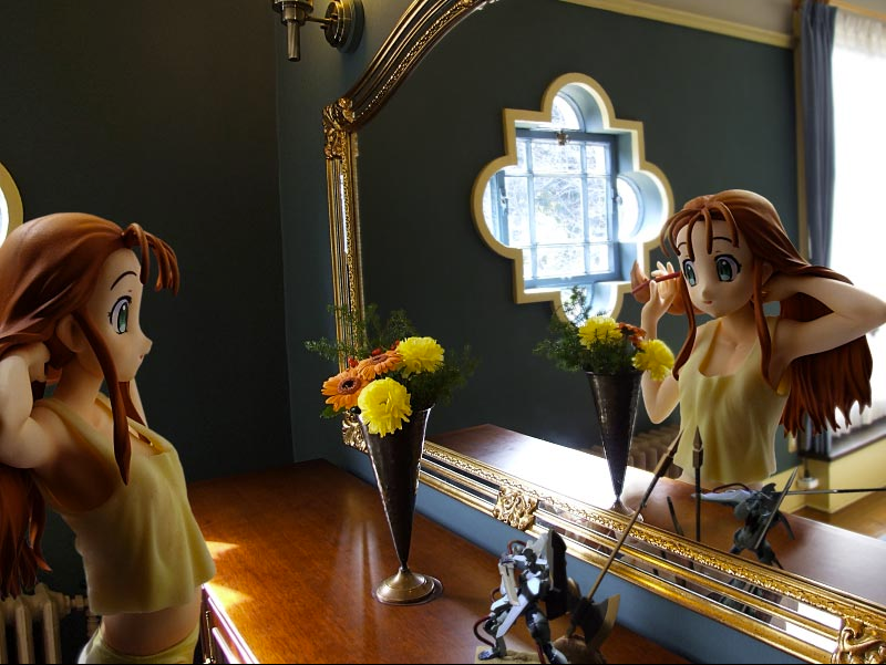 Illustration for article titled The Clever Optical Illusions and Camera Tricks of Figure Photography